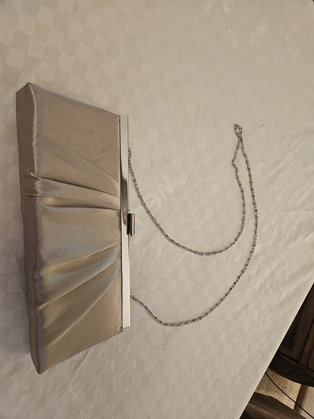 Jessica McClintock Evening Satin Pleated Clutch Handbag in Champagne